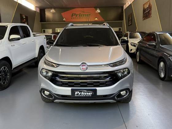 FIAT TORO 2.0 16V TURBO DIESEL VOLCANO 4WD AT9